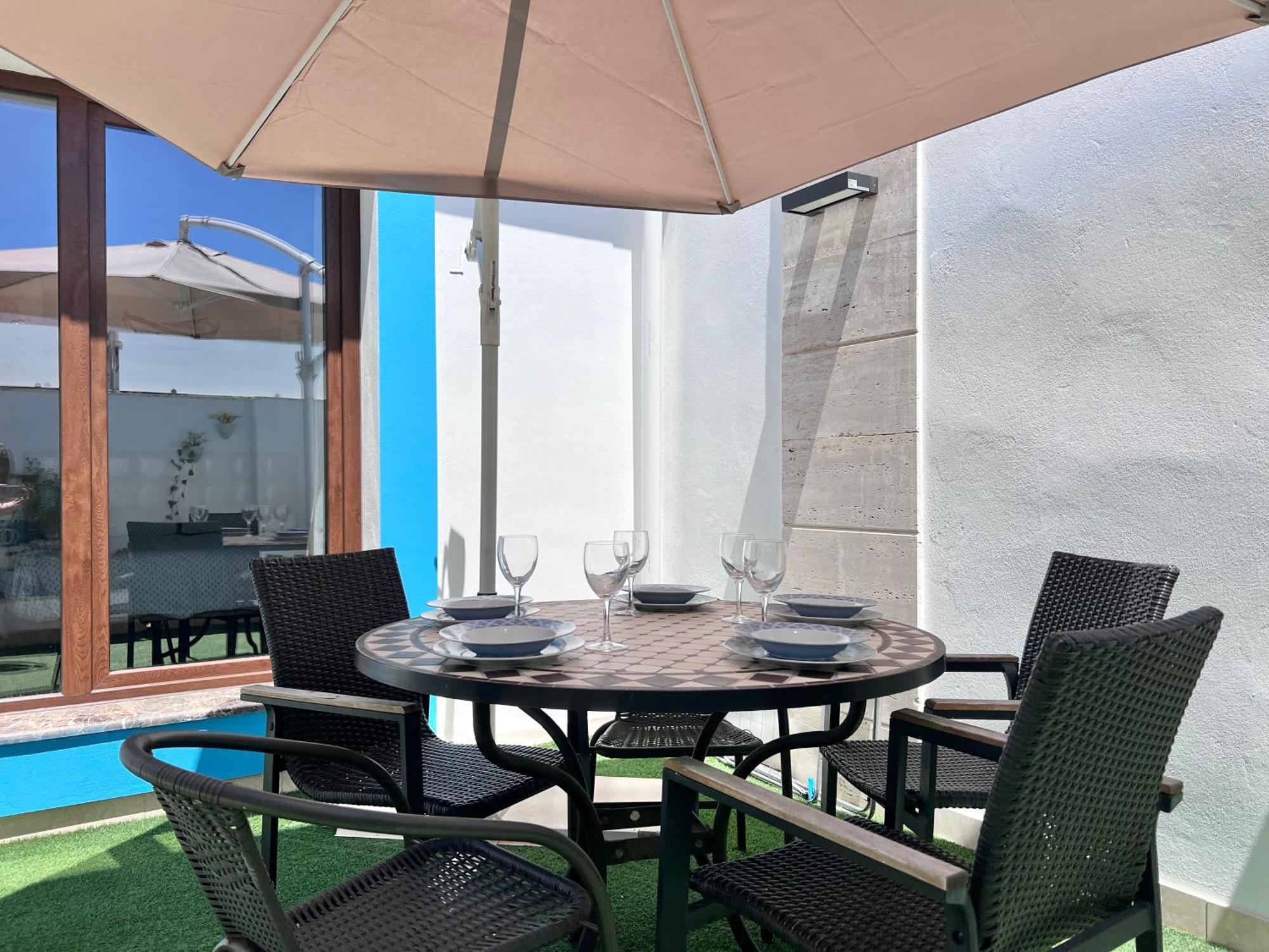 Pirata Bungalow Sea Front Estepona Exterior photo